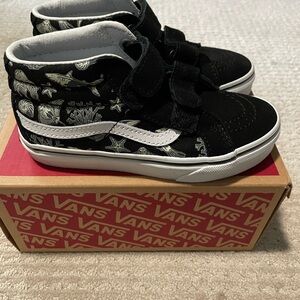 Vans Kids High-Top Sneakers glow in the dark